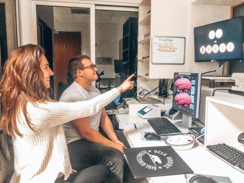 João and Yael running a pilot fMRI session